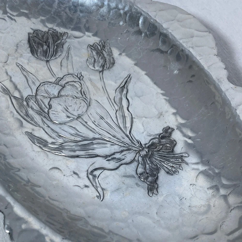 Vintage Rodney Kent Hammered Aluminum Tulip Tray 406 Hand Wrought Creations